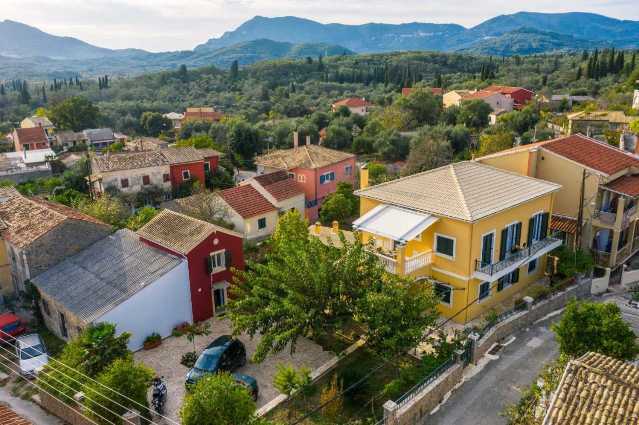 Traditional Rustic Maisonette By Konnect Agios Ioannis Peristerion Exterior foto